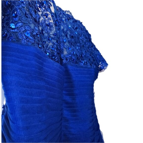 STACEE'S gorgeous formal gown - Picture 9 of 11